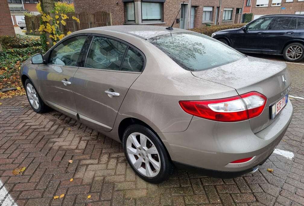 Renault Fluence 1.6i Privilège