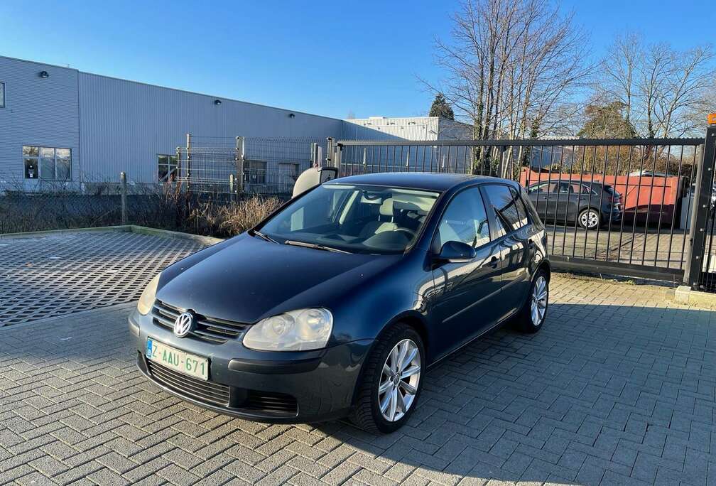 Volkswagen 1.6i 16v FSI Sportline Tiptronic