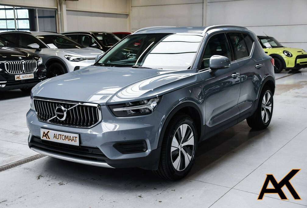Volvo XC40 1.5 T4 PHEV Core Bright DCT - NAVIGATIE / TREKHAAK / CAMERA / PDC