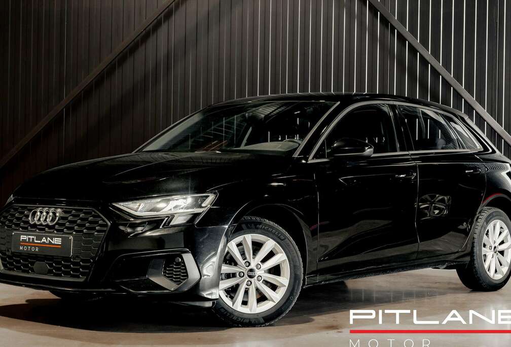 Audi Sportback 30 TDi CARPLAY / LANE-ASSIST / GARANTIE