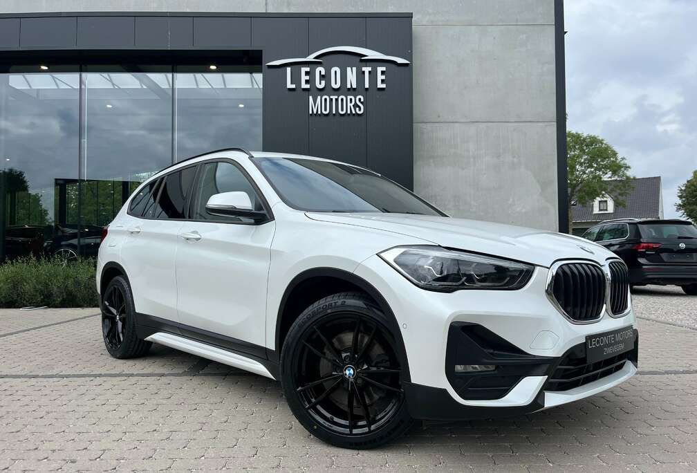 BMW X1 xDrive25e Sport Line Sportzetels/HUD/Camera/...