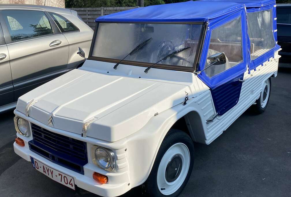 Citroen azur.   4 plaatsen ..