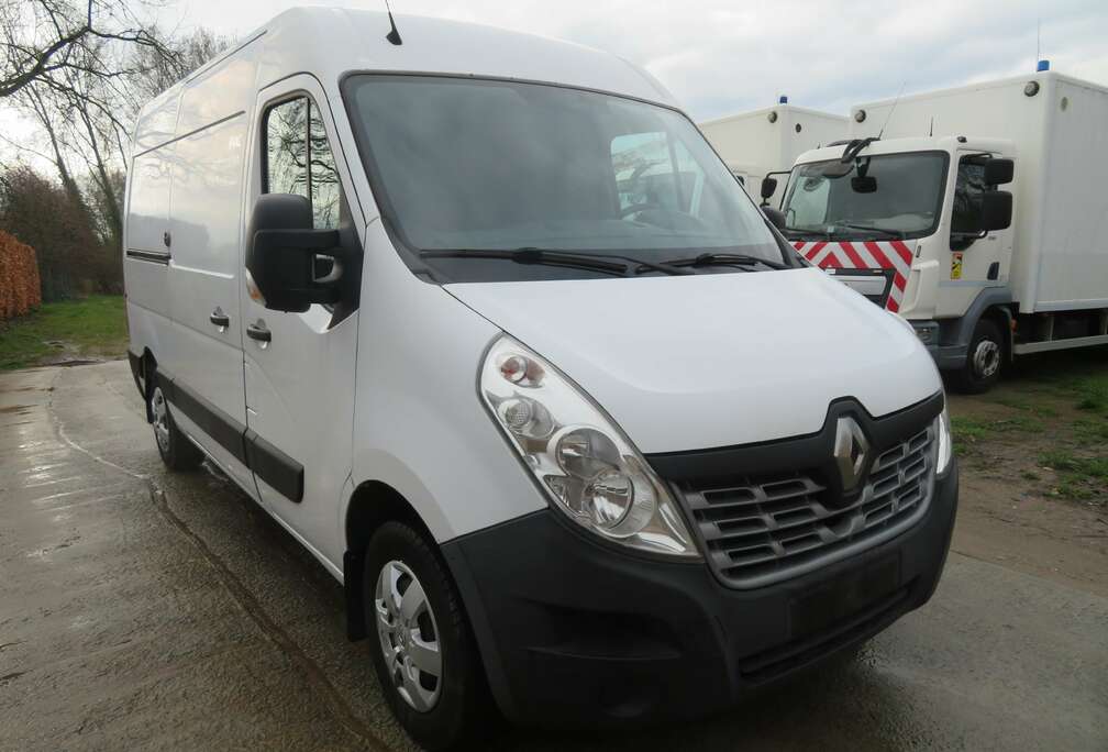 Renault 2.3dCi- L2H2 - ingericht