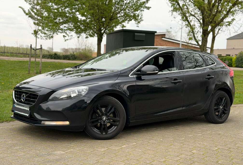 Volvo V40 1.6 D2 FaceLift Model Bj12/2015* Euro5b 214.000Km\'s*