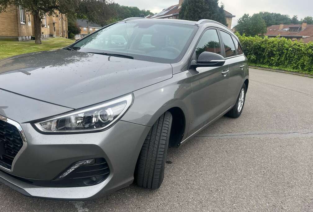 Hyundai SW 1.4i Twist #1 Edition