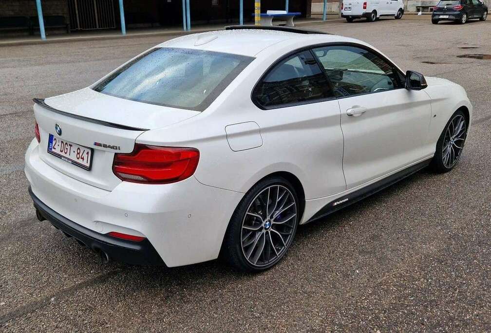 BMW M240i M performance