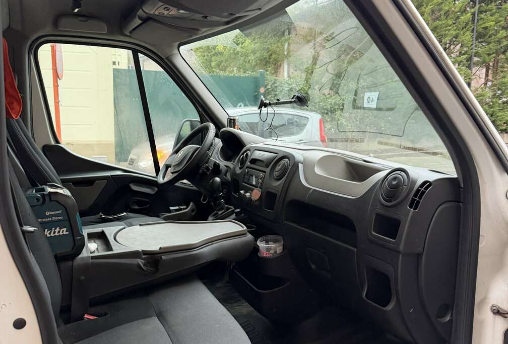 Renault 2.3 dCi 35 L2H1 Confort (E5)