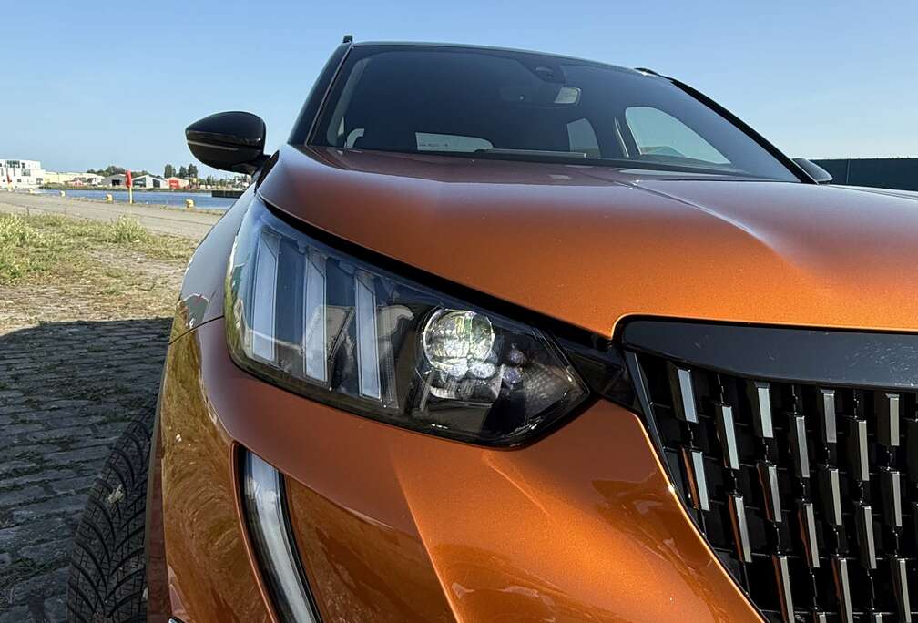 Peugeot 2008 GT, 2021