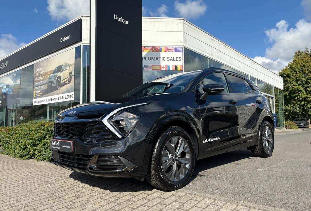 Kia 1.6 T-GDI Style HEV (véhicule de direction)