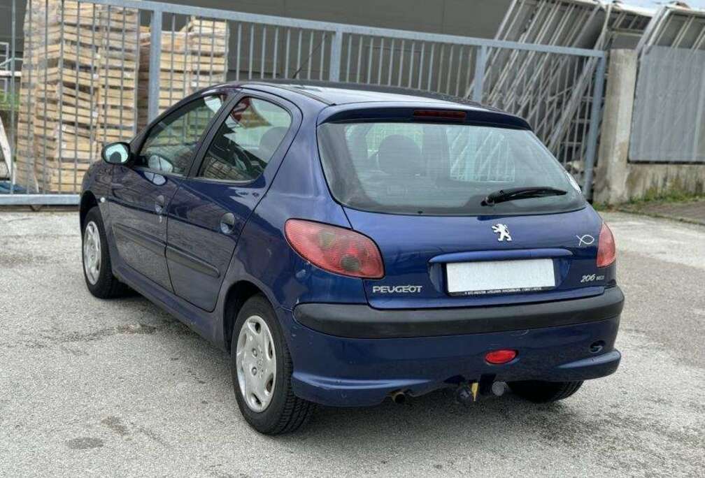 Peugeot 1.4i+X-Line