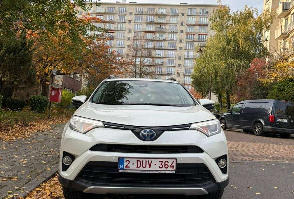 Toyota RAV4 151 VVT-i AWD MultiDrive S Club Edition
