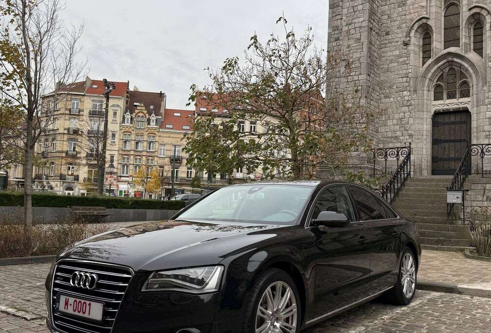 Audi 4.2 FSI quattro tiptronic