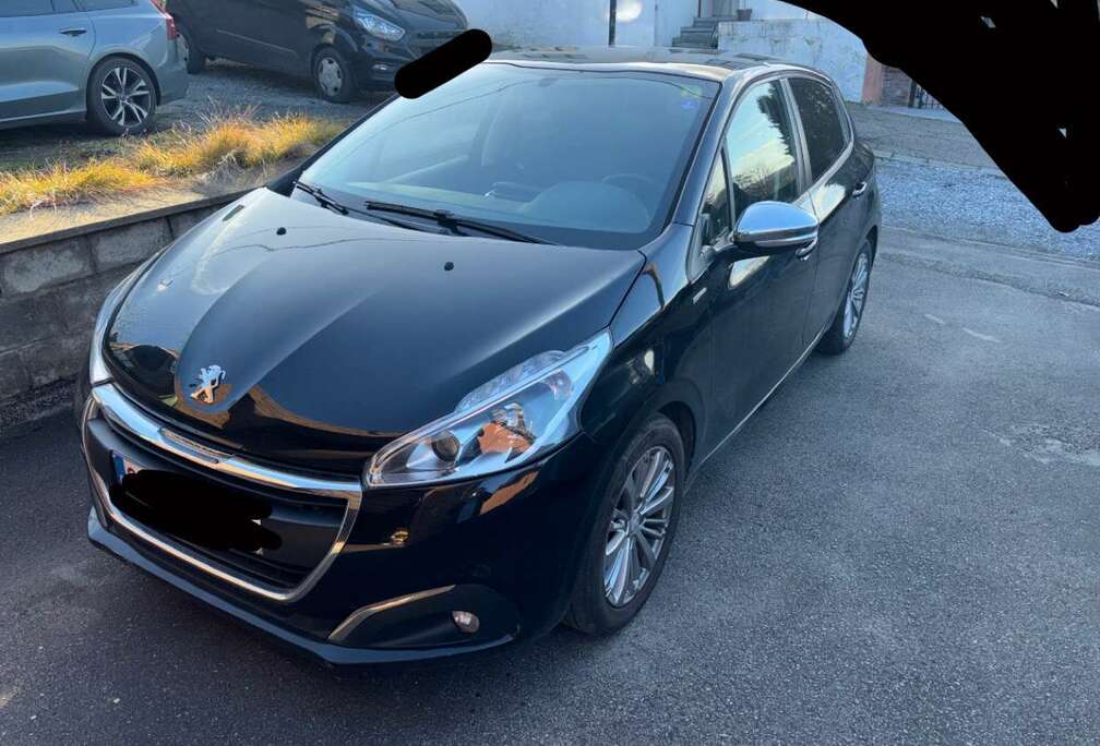 Peugeot 208 1.2i PureTech Style