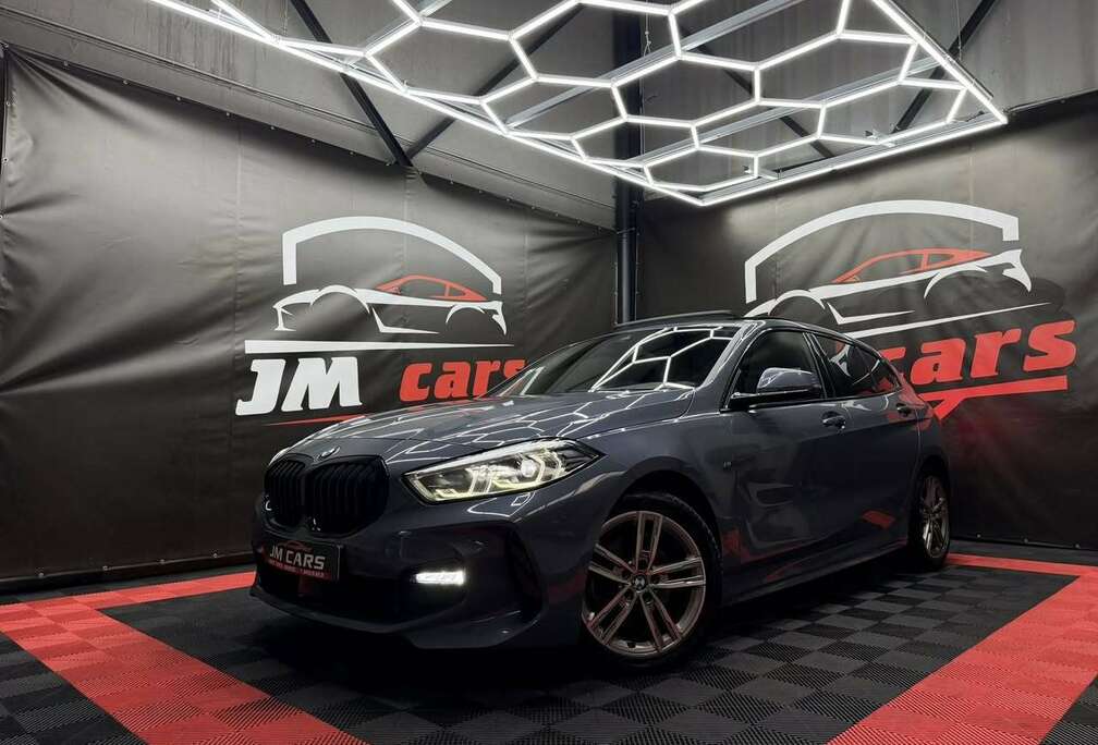 BMW 118iA BOITE AUTO TOIT PANO SIEGE BAQUET