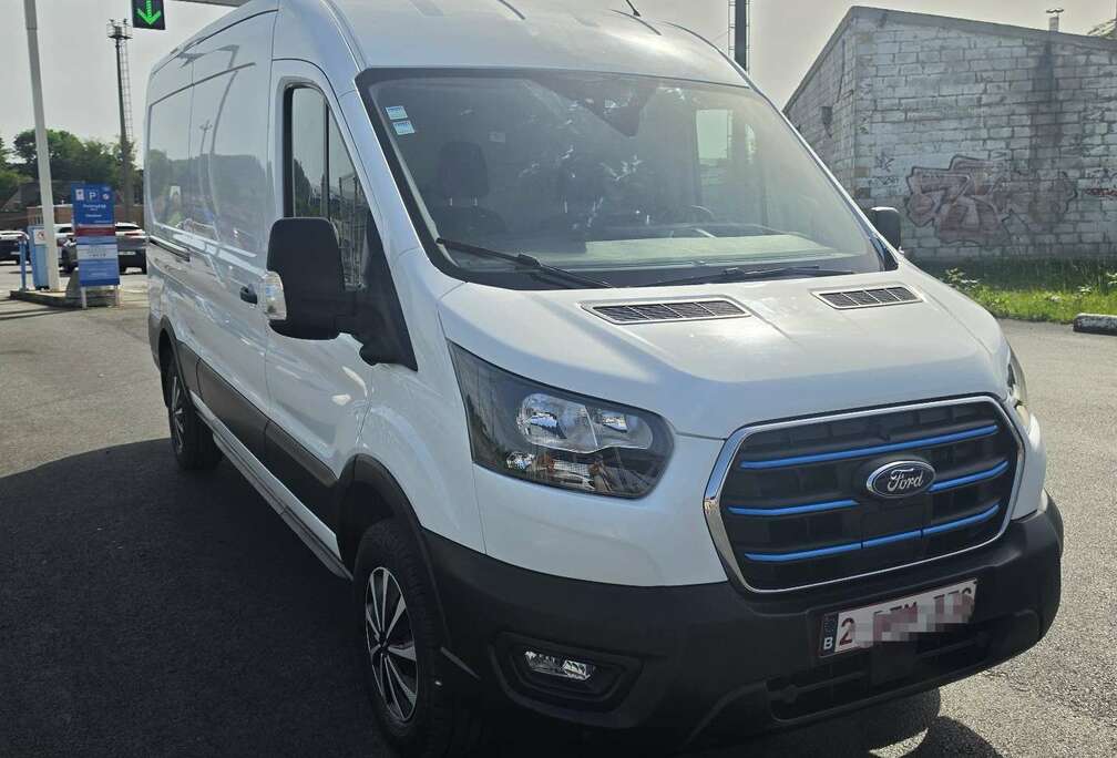 Ford 67 kWh L3H2 Trend