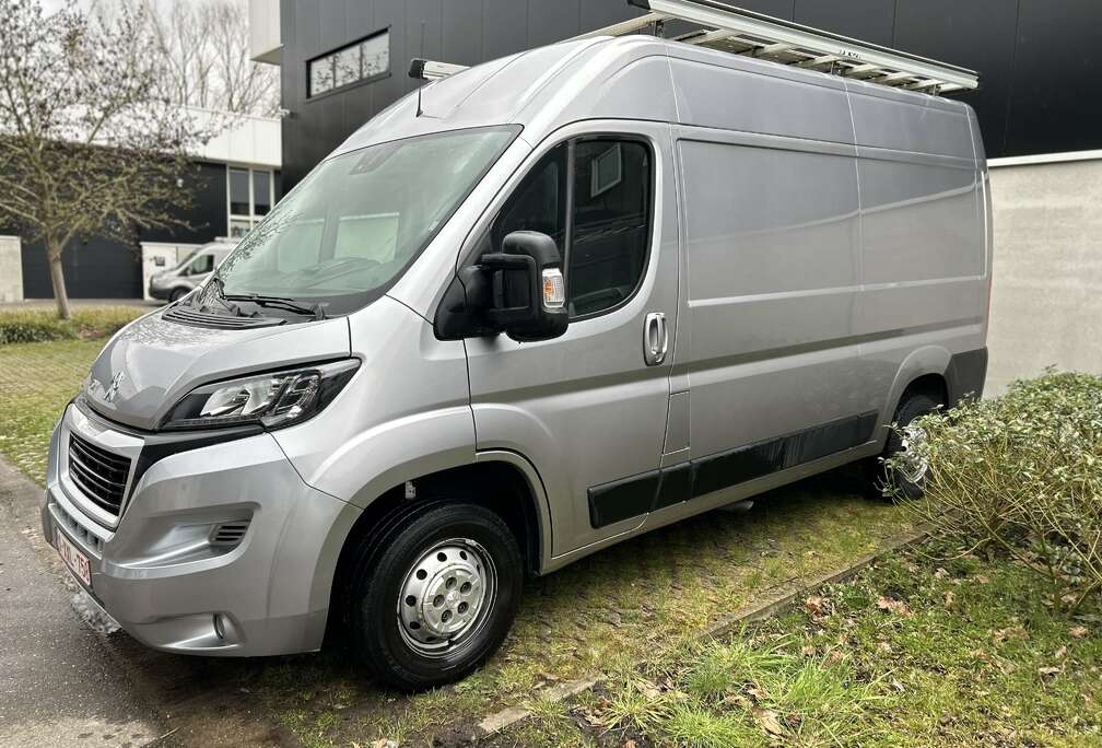 Peugeot 2.2 HDi L2H2 Utility