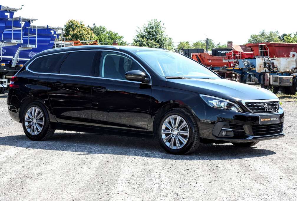 Peugeot SW / Break 1.5 BlueHDi / MASSAGE / NAVI / ZETELVERW / CARPLAY