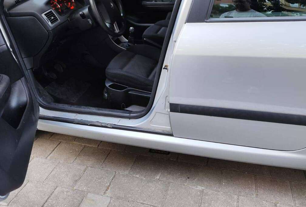 Peugeot 1.6i 16v XS