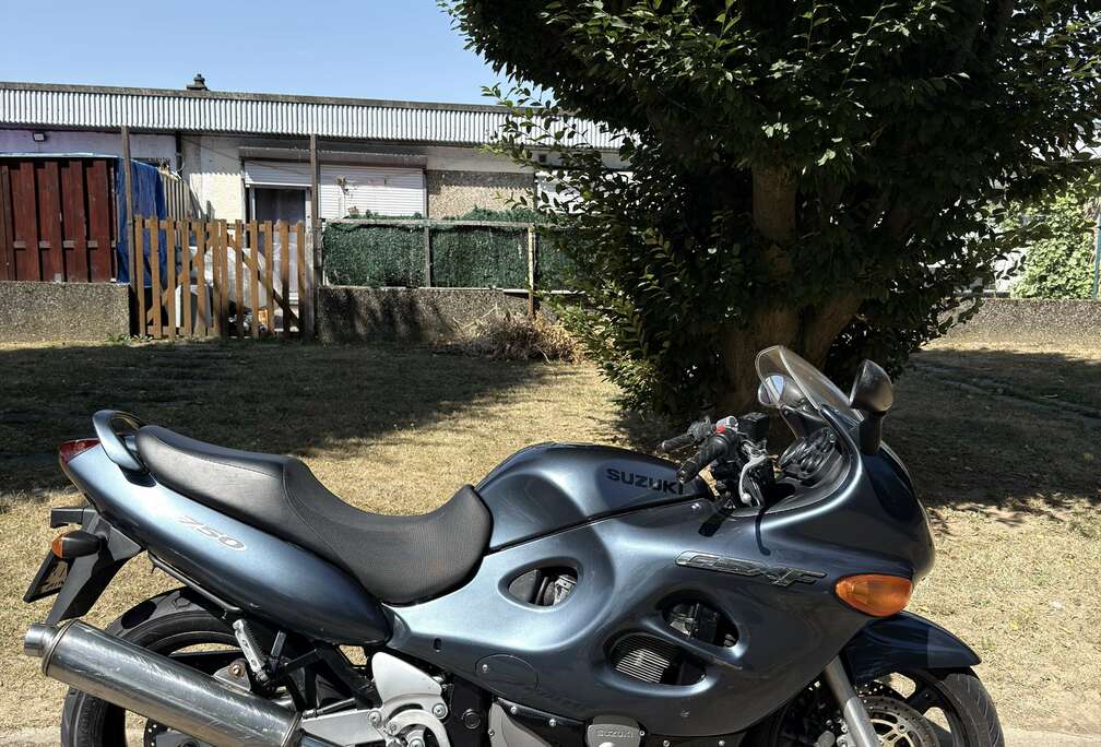 Suzuki Katana Gsxf