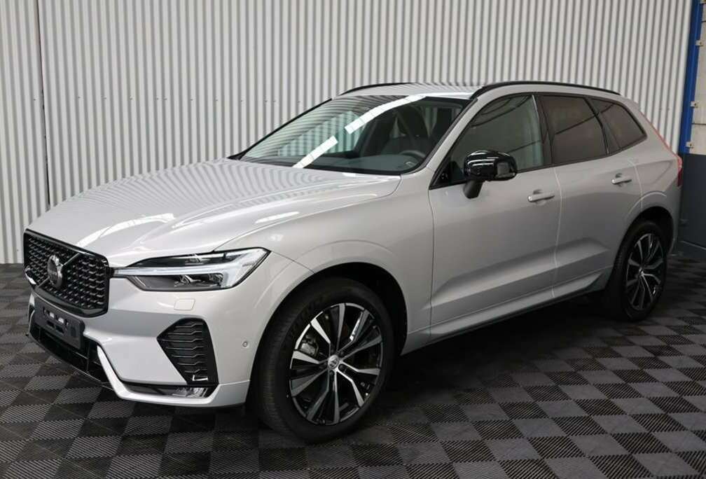 Volvo B4 Benzine Mild-Hybrid Plus Dark Pano ACC BLIS