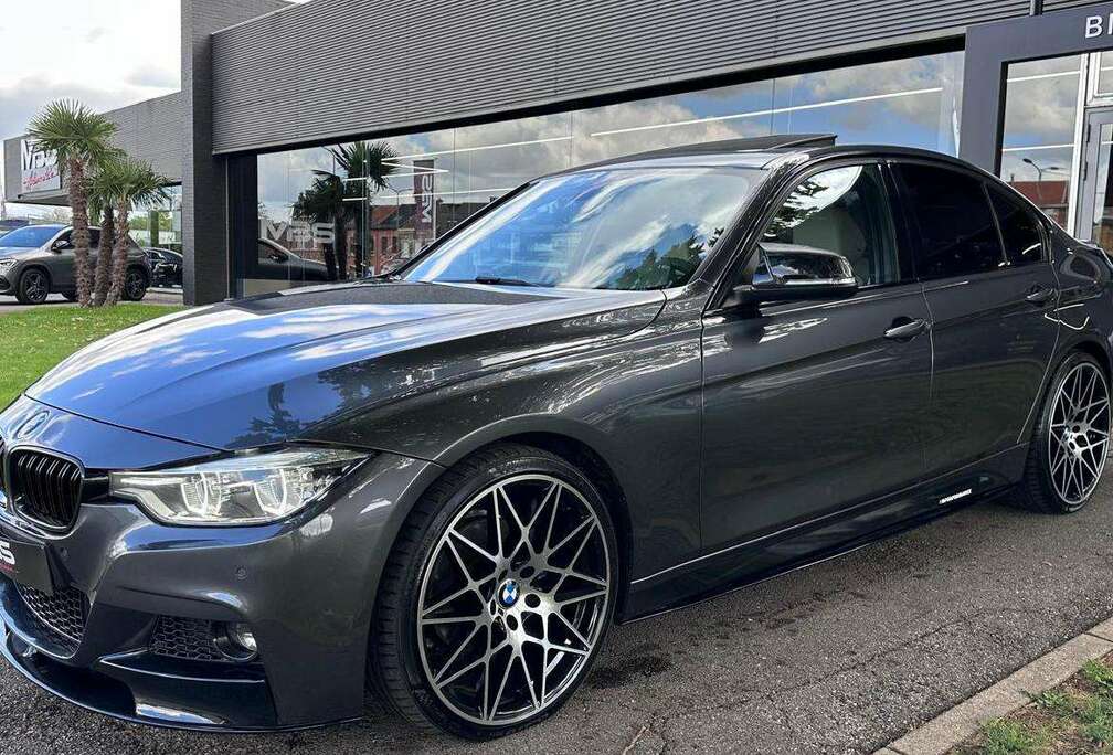 BMW * M PERFORMANCE* TOIT OUVRANT* XENON* CAMERA*
