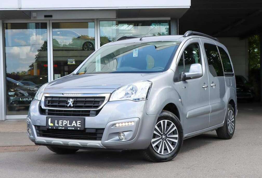 Peugeot STYLE 1.6D AIRCOSENS A.CRUISE CONTROLGARANTIE