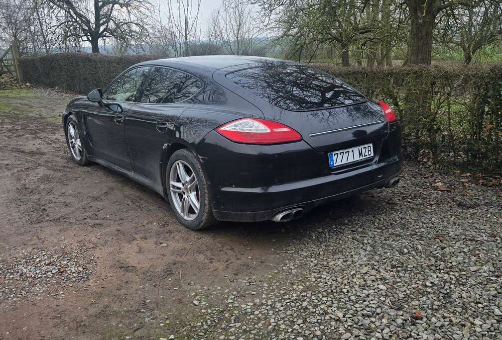 Porsche Panamera 4S 4.8i V8 PDK