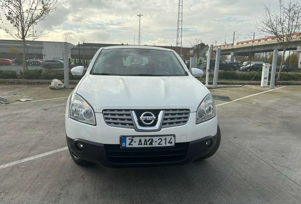 Nissan 1.6i 2WD Tekna Pack Navi