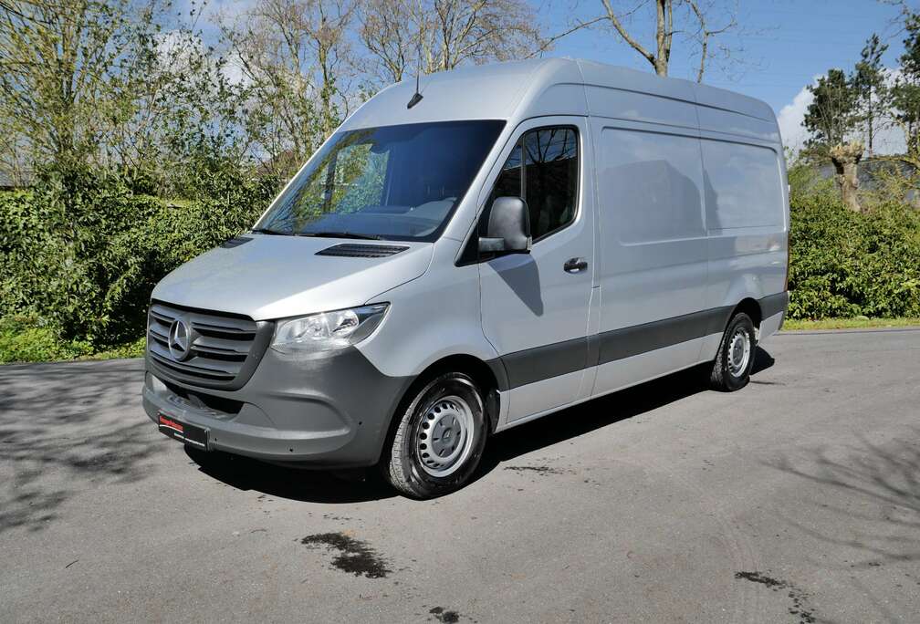 Mercedes-Benz 315 2.0 CDI L2H2 RWD Fun.9G-tr. (EU6d)