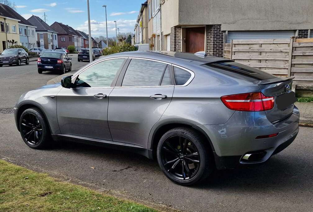 BMW X6+xDrive50i