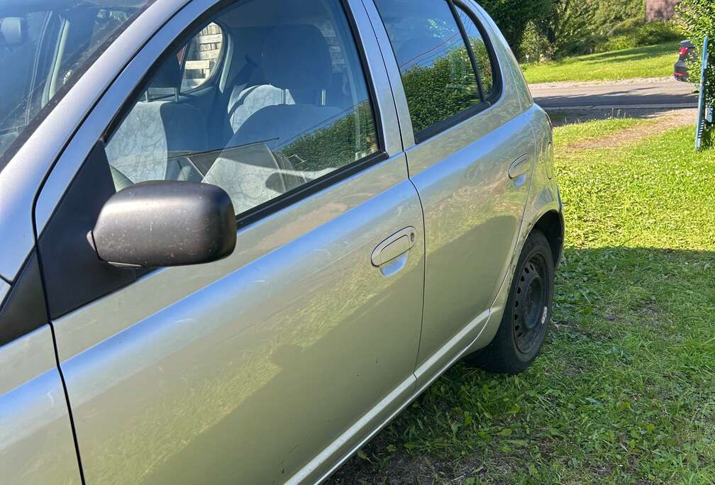 Toyota 1.3i 16v Linea Sol