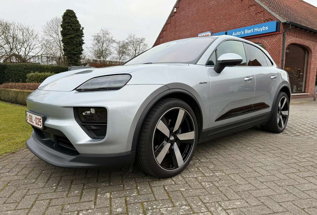 Porsche EV 4 100 kWh - MATRIX/LUCHTVERING/SURROUND/LEDER