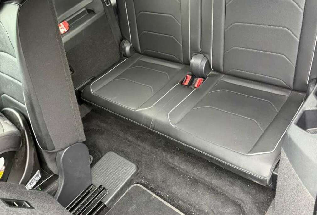 Volkswagen Tiguan Allspace 2.0 TDi SCR R-Line Business Premium 7pl. DSG