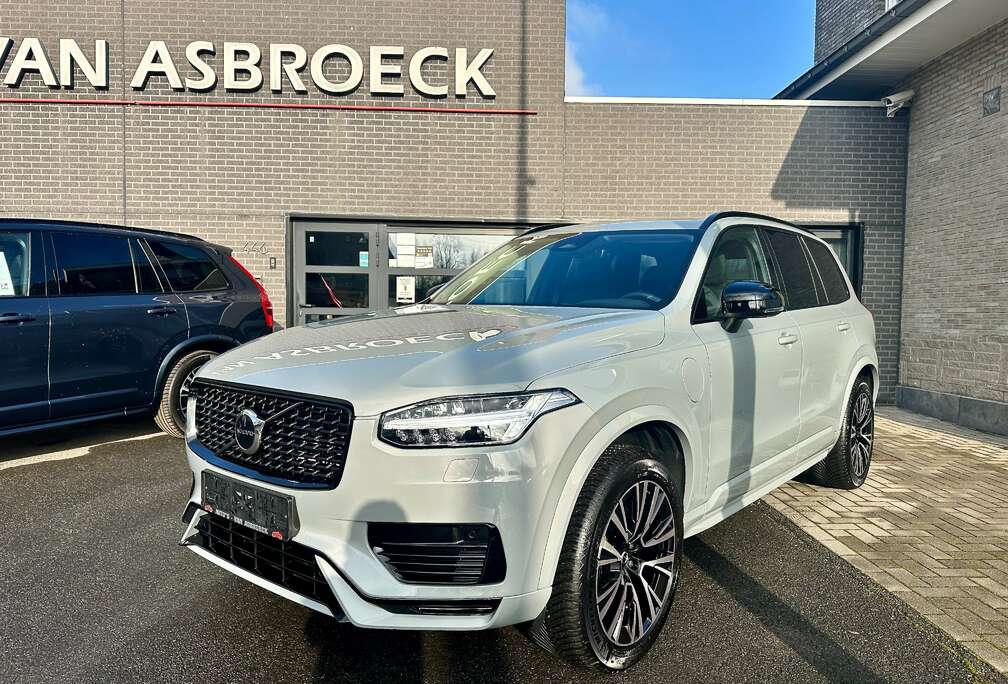 Volvo XC90 T8 AWD Plug-in Hybrid Plus Dark FULL OPTION