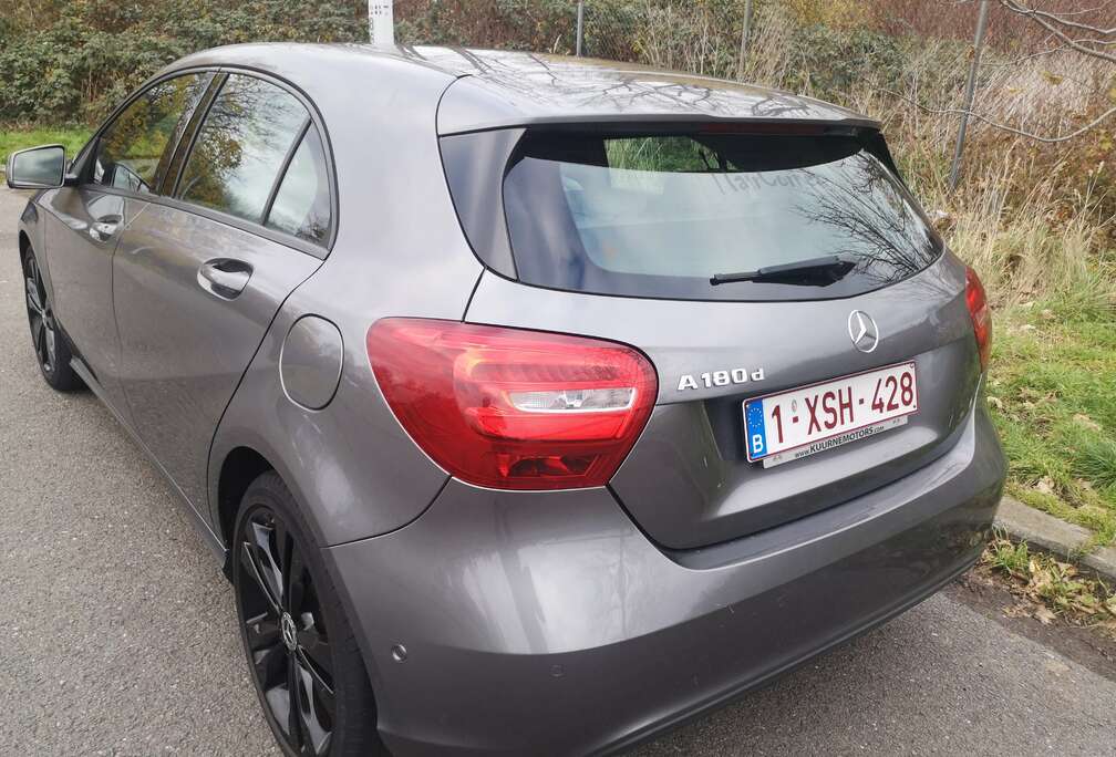 Mercedes-Benz A 180 d 7G DCT