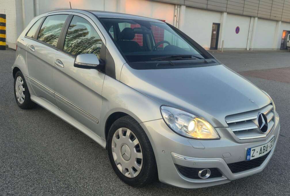 Mercedes-Benz B 180 CDI. 1 er PROPRIÉTAIRE