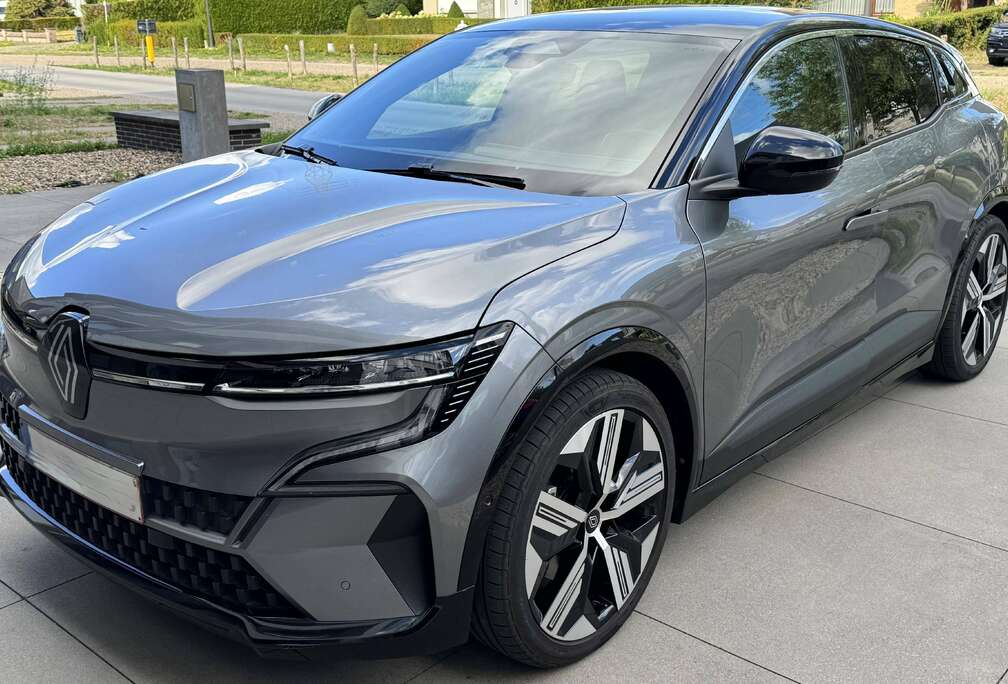 Renault e-Megane E-Tech 60 kWh Iconic R220 Optimum charge Iconic