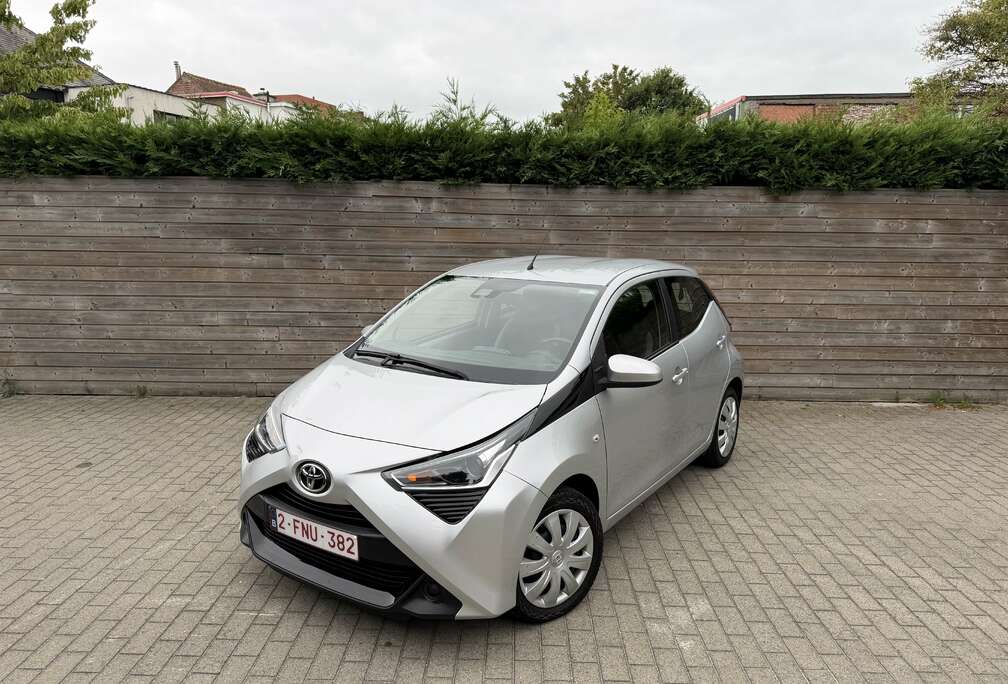Toyota 1.0i VVT-i x-cite III