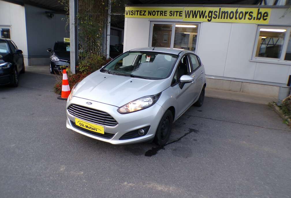Ford 1.5 TDCi 5 portes 75cv Grise 03/15 Airco Bluetooth