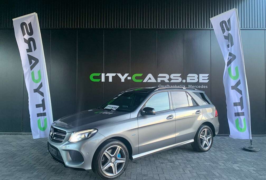 Mercedes-Benz e Plug Inn Hybrid///AMG-PANO DAK/CAMERA/NIEUWSTAAT