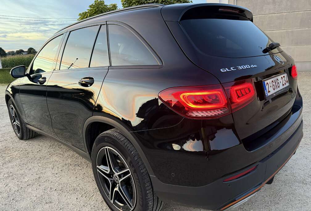 Mercedes-Benz de 4Matic 9G-TRONIC AMG Line