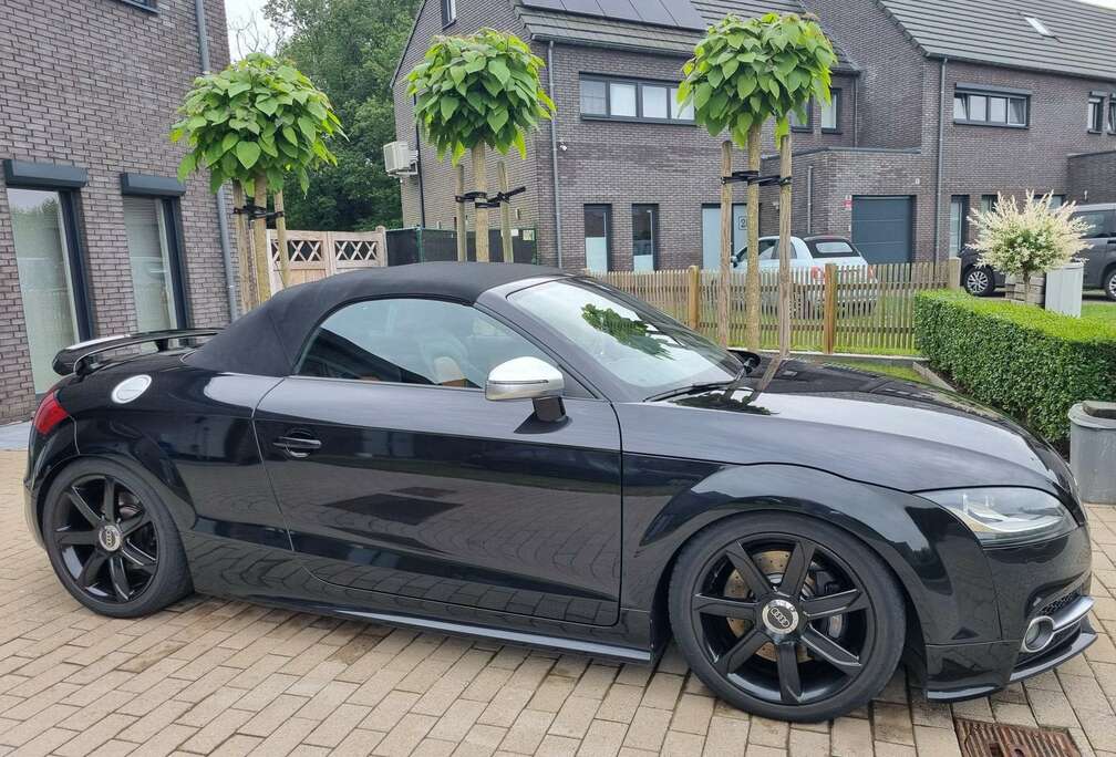 Audi TTS Roadster 2.0 TFSI Quattro TTS