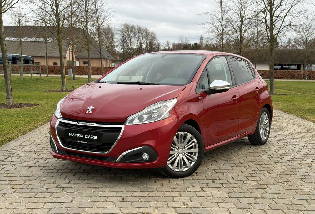 Peugeot STYLE EDITION  CARPLAY  NAVI  LED  EURO 6  GARANTIE