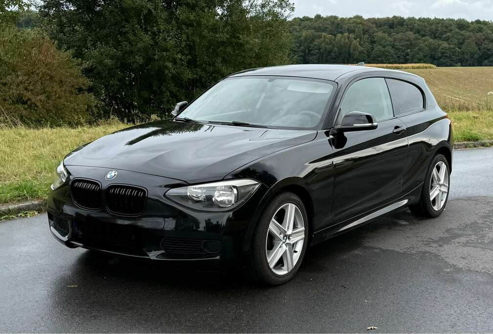 BMW 114i essence soignée AIRCO, pas de frais. CT vierge Chaine changée. Grand entretien OK. LEZ OK