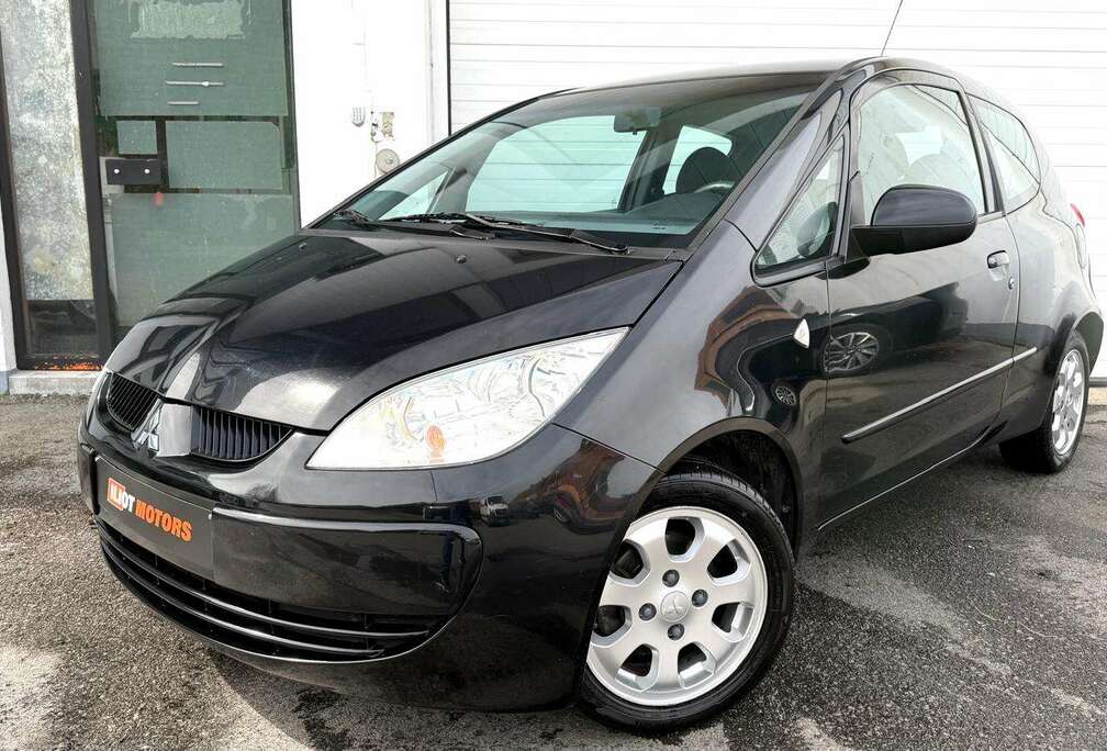 Mitsubishi BENZINE*AIRCO*TOPP