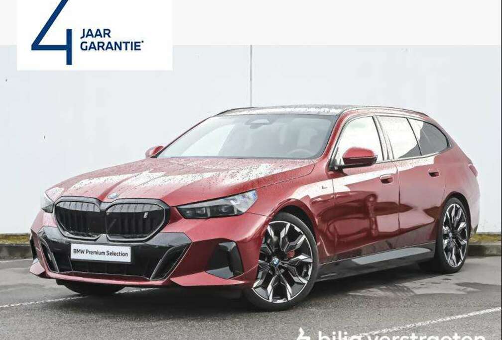 BMW eDrive40 Touring MPRO - PANO - ACC - 360 - B&W