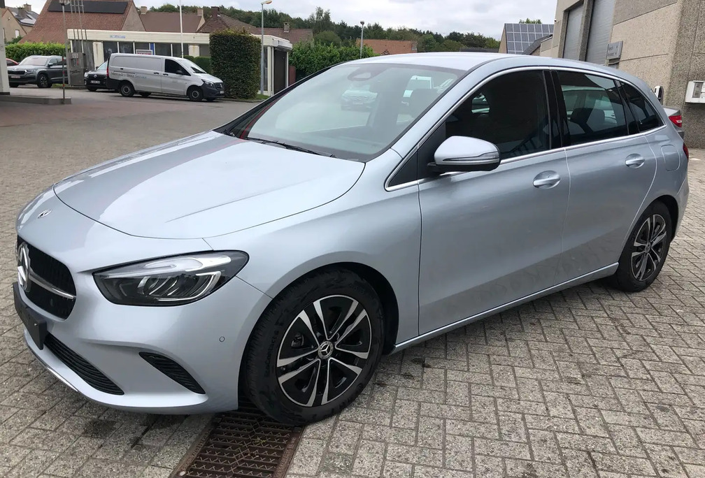 Mercedes-Benz Business Line Achteruitrijcamera, Winterpack, Carplay