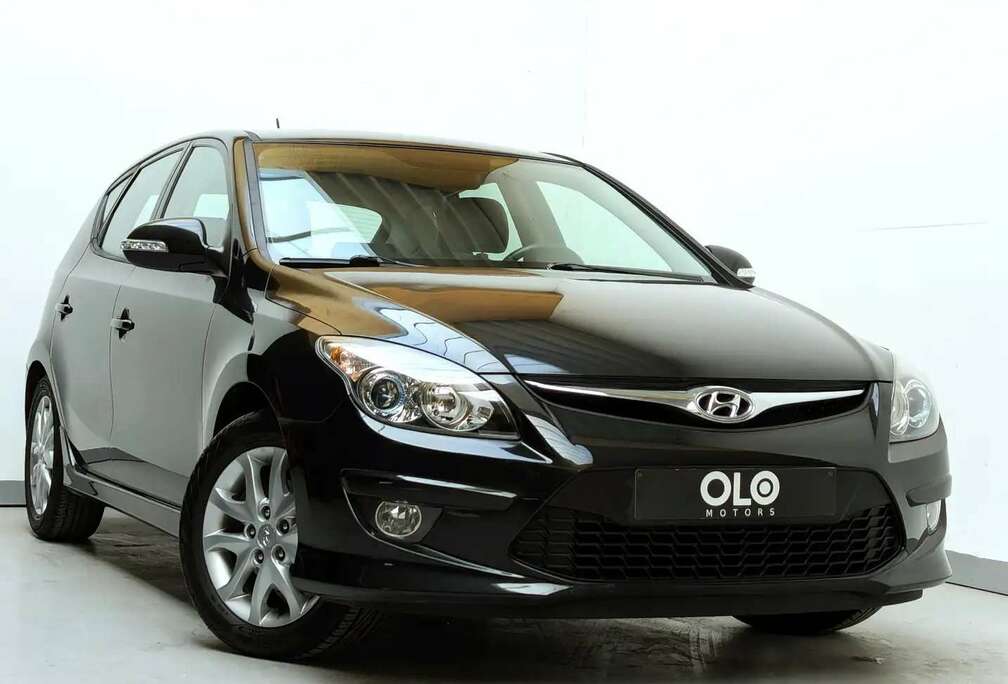 Hyundai 1.6i Lounge 46000KM FULL OPTIONS / GARANTIE