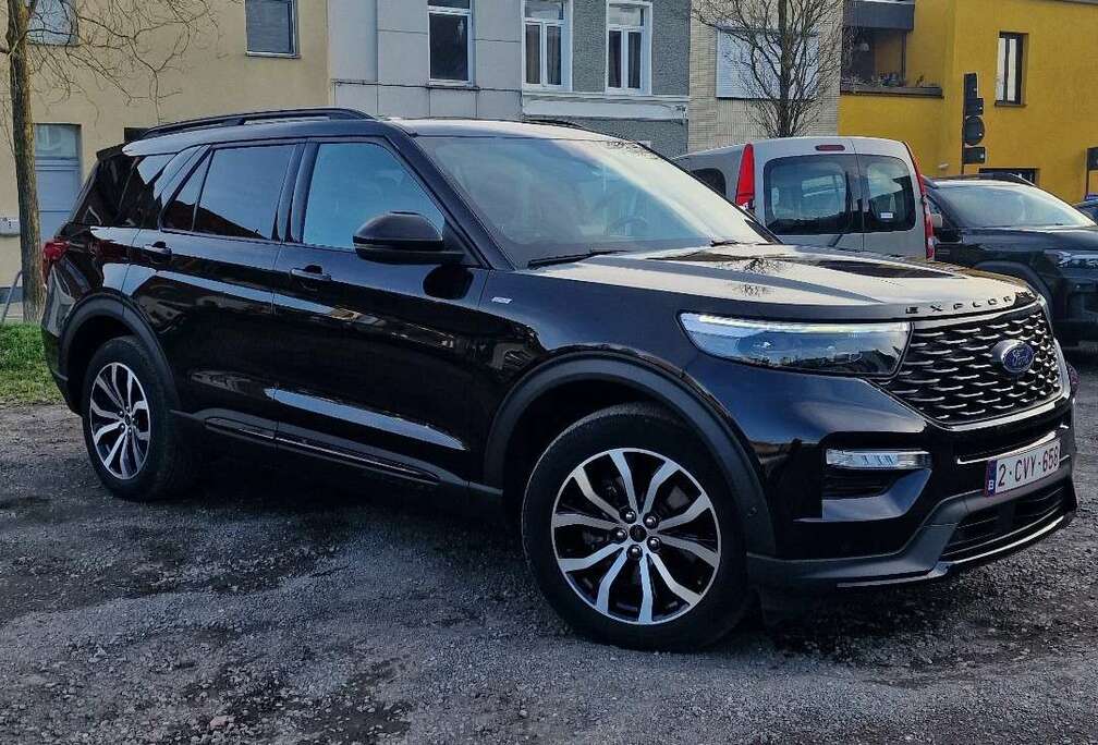 Ford EcoBoost Plug-in Hybrid ST-LINE