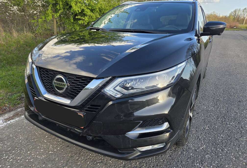 Nissan 1.3 DIG-T Tekna DCT